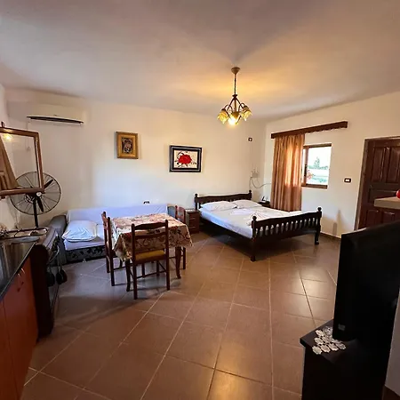 Elsa Apartment Ksamil